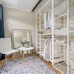Apartamento Spacious And Peaceful With A Private Gym