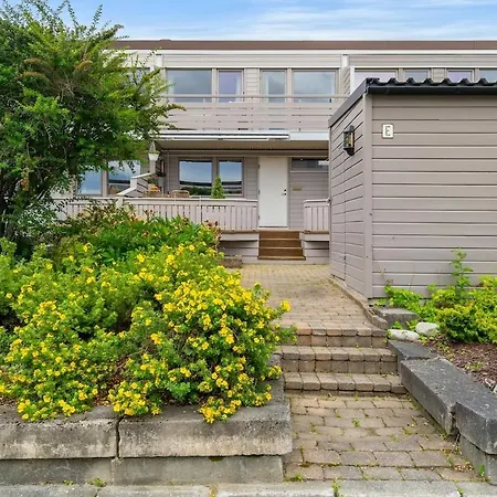 15 Minutes From Center - 5 Minutes From Recreation Area - Well-equipped Gym *