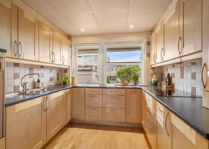 Spacious And Peaceful With A Private Gym *