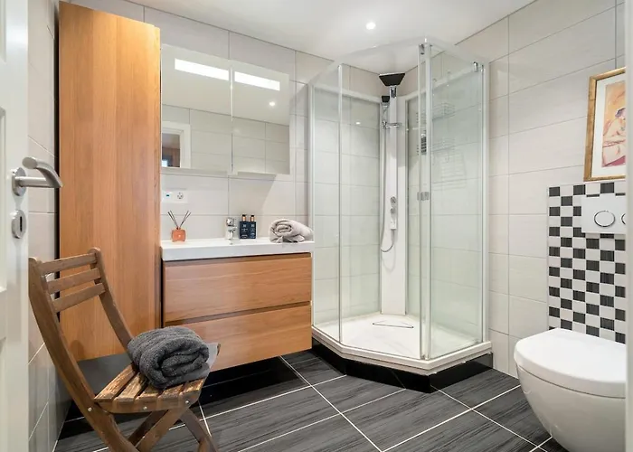 Spacious And Peaceful With A Private Gym Apartament