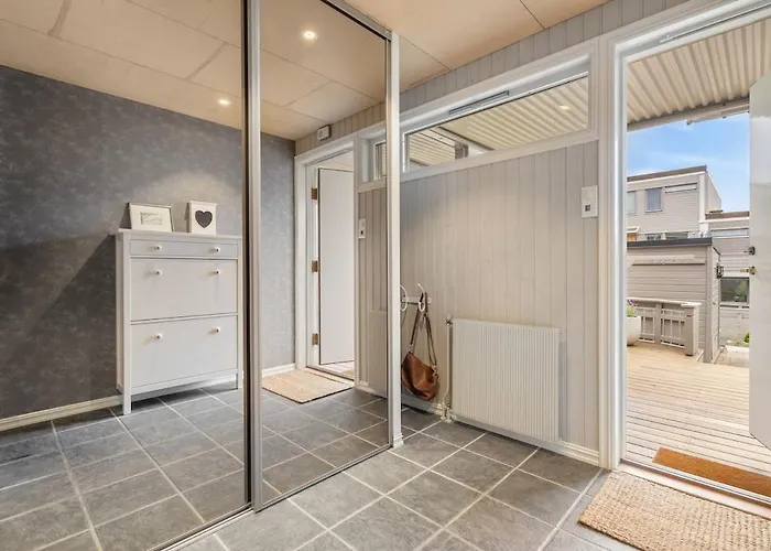 Spacious And Peaceful With A Private Gym Apartament